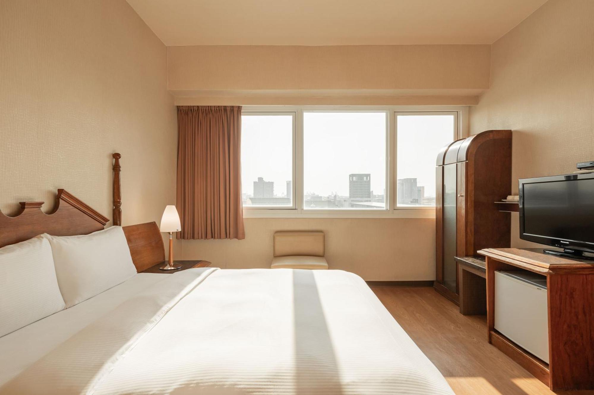 Kindness Hotel Wu-Jia Kaohsiung Habitación foto